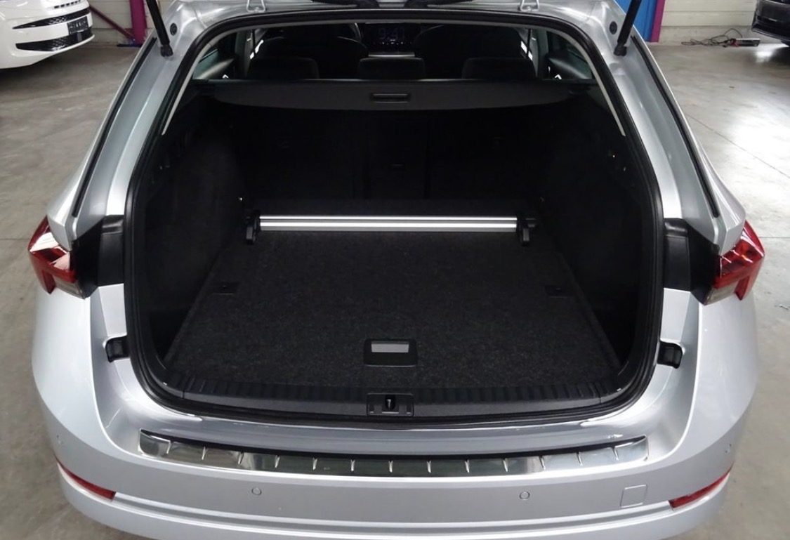 Skoda Octavia Combi 2.0 TDI DSG — Bild 6 von 7