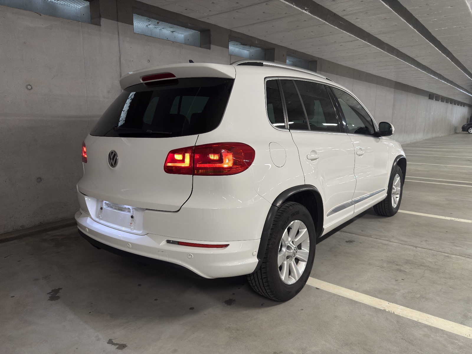Volkswagen Tiguan — Bild 3 von 14