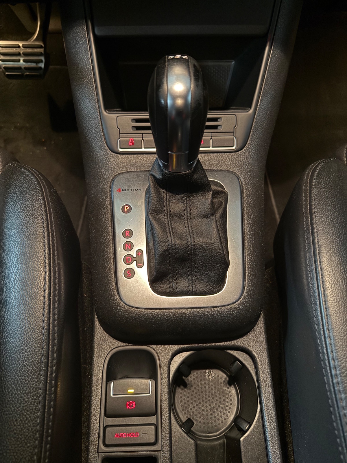 Volkswagen Tiguan — Bild 8 von 14