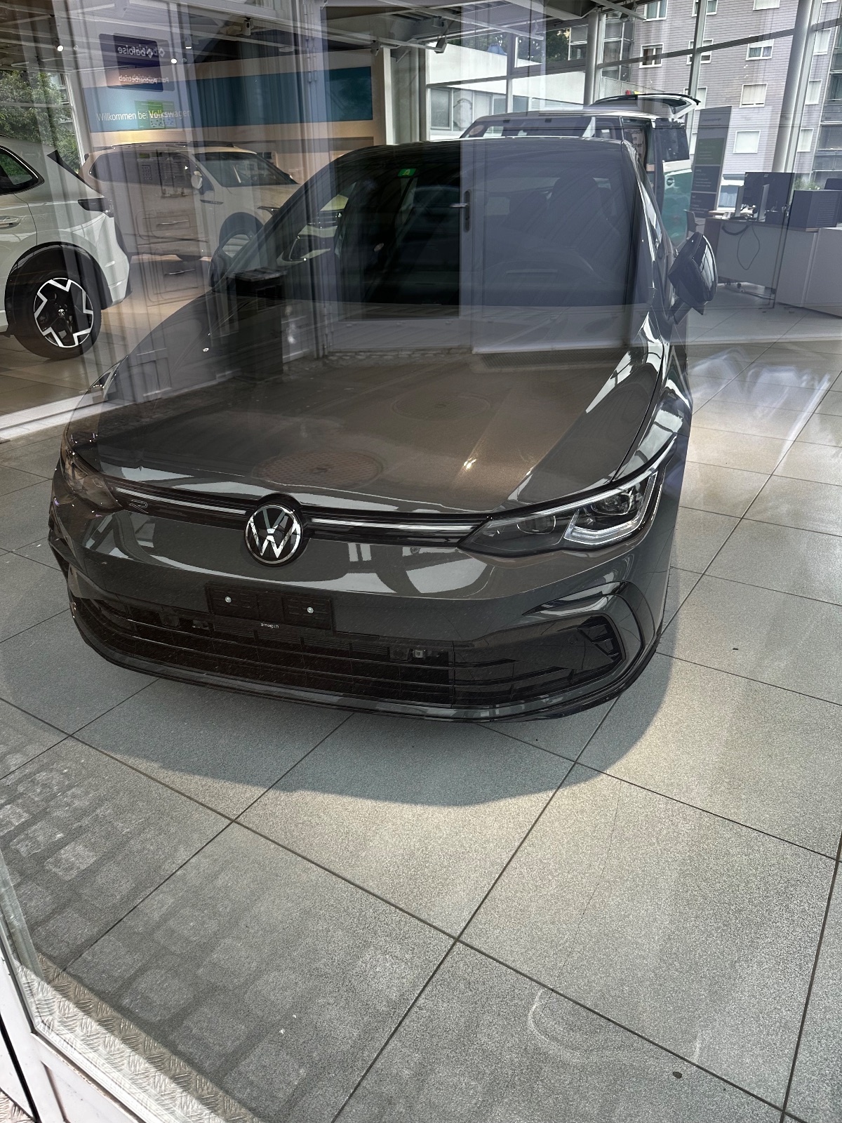 Volkswagen VW Golf R-Line — Bild 4 von 4