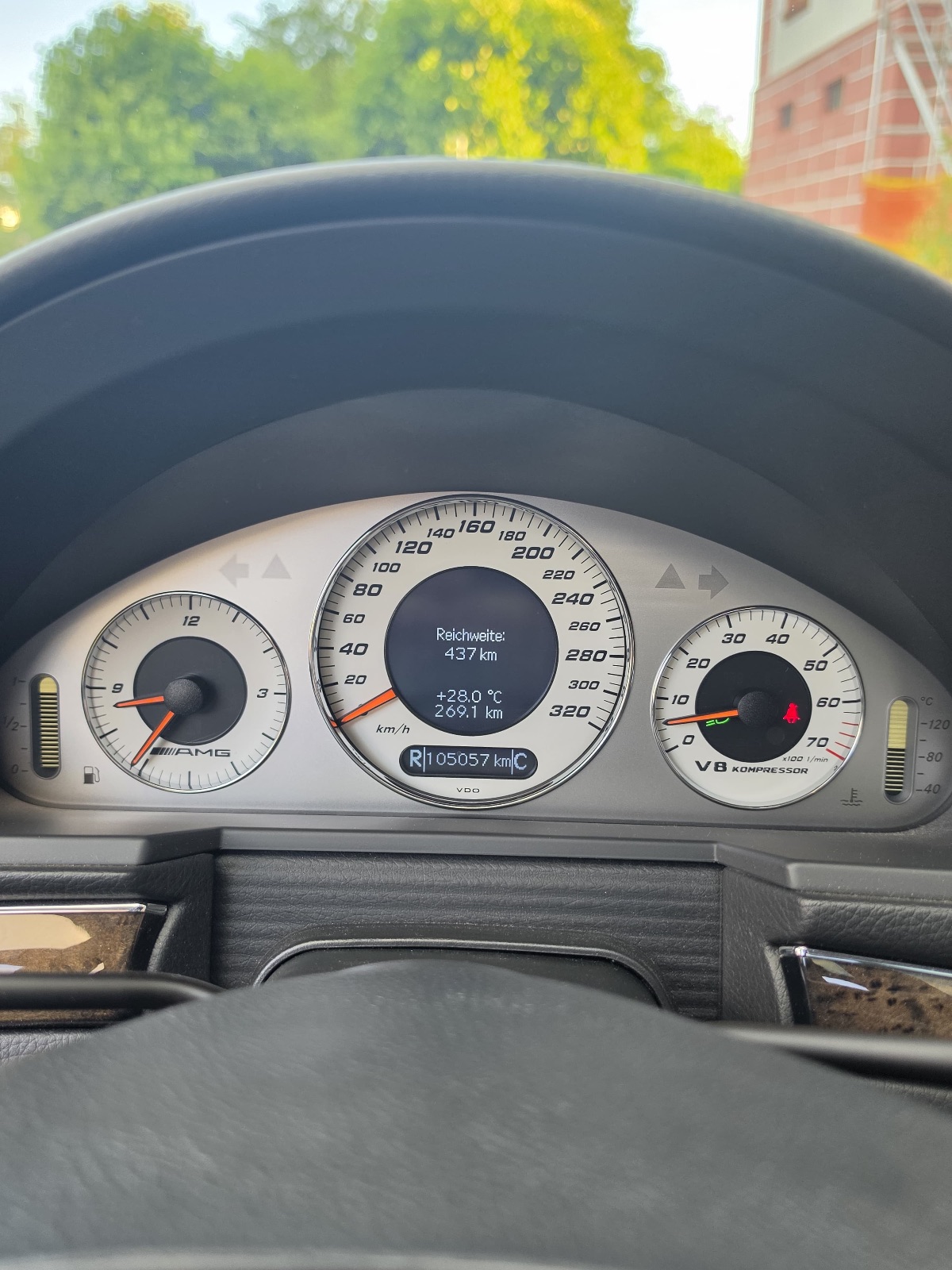 Mercedes-Benz E55 AMG — Bild 9 von 10