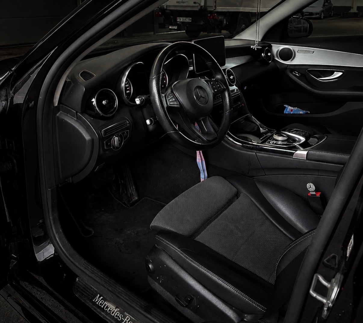 Mercedes-Benz C180 Amg Umbau — Bild 4 von 4