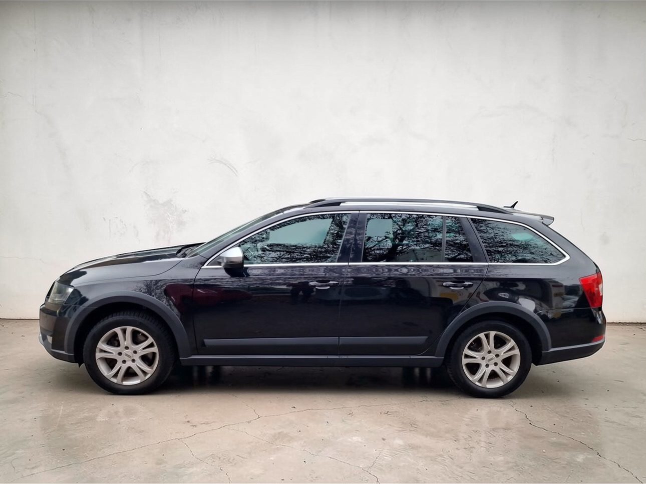 Skoda Octavia Scout 2.0 TDI DSG — Bild 3 von 11