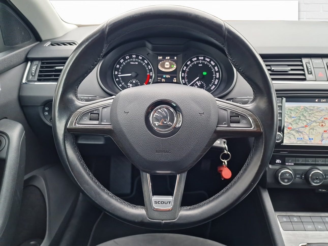 Skoda Octavia Scout 2.0 TDI DSG — Bild 8 von 11