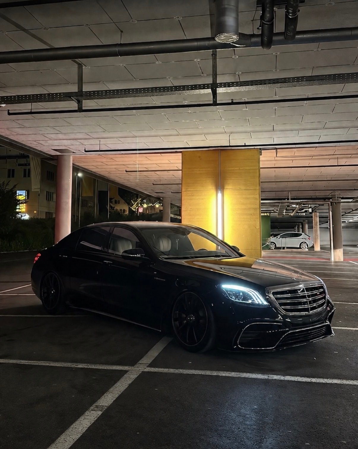 Mercedes-Benz S63 AMG 4m — Bild 3 von 9