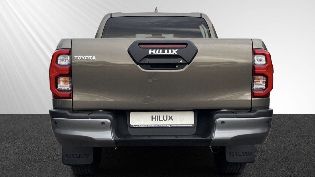 Toyota Hilux — Bild 4 von 12
