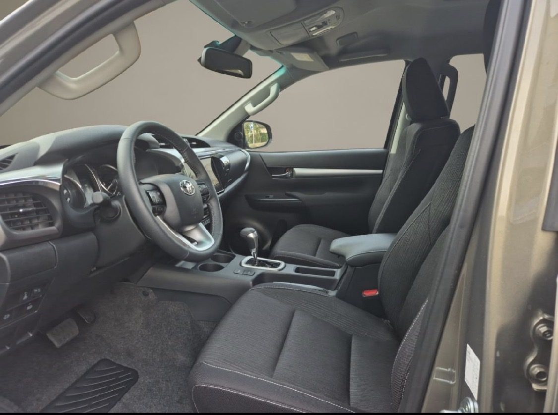 Toyota Hilux — Bild 11 von 12