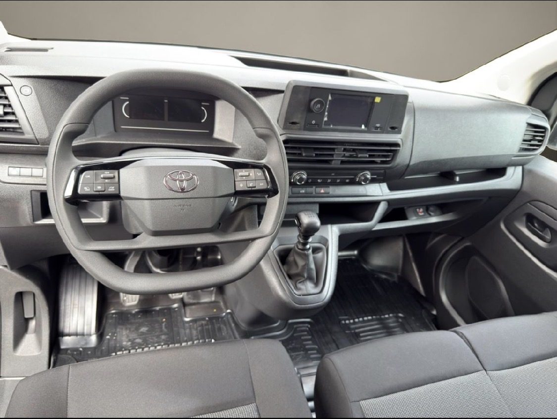 Toyota Proace Kasten — Bild 8 von 11
