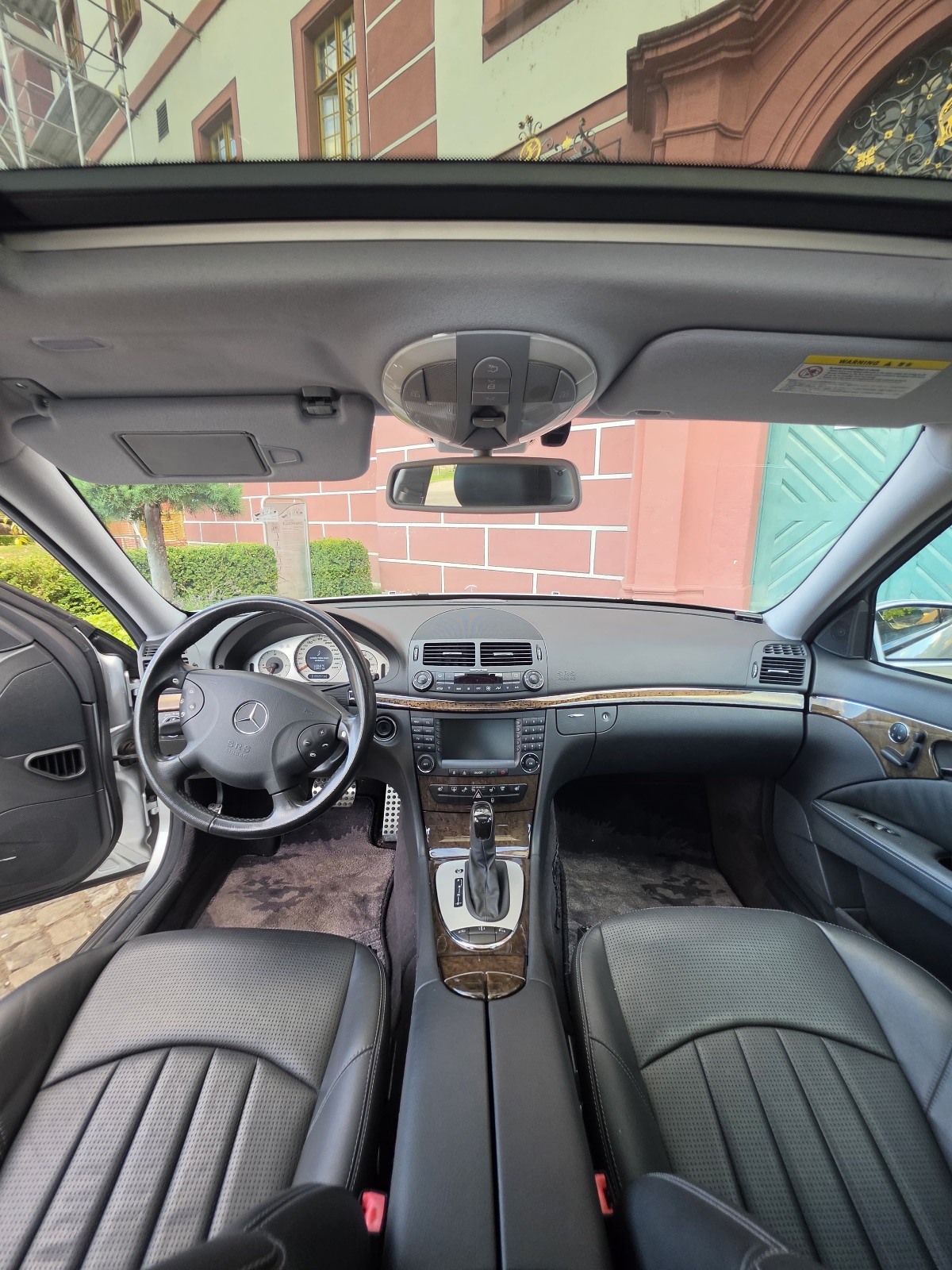 Mercedes-Benz E55 AMG — Bild 8 von 10
