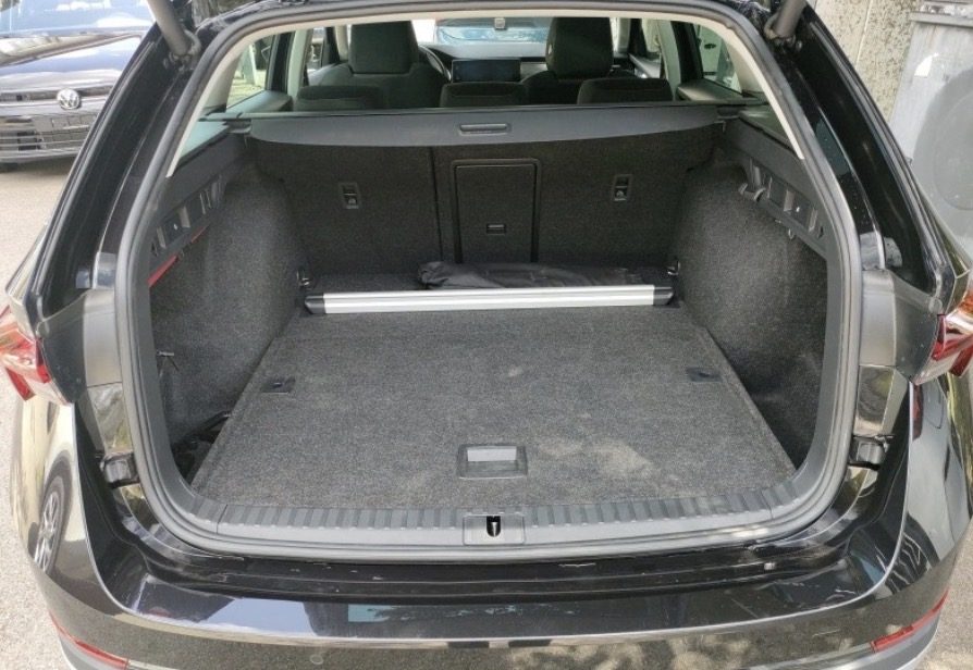 Skoda Octavia Scout 2.0 TDI 4x4 DSG — Bild 6 von 7