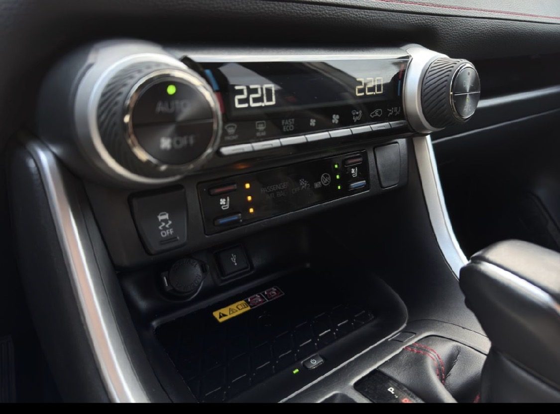 Toyota RAV-4 Plug-in Hybrid Platinum — Bild 7 von 12