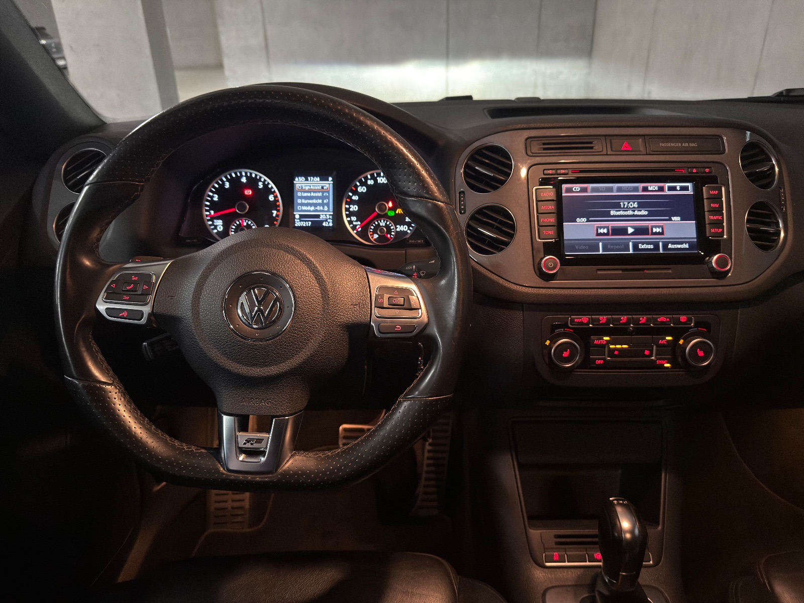 Volkswagen Tiguan — Bild 7 von 14