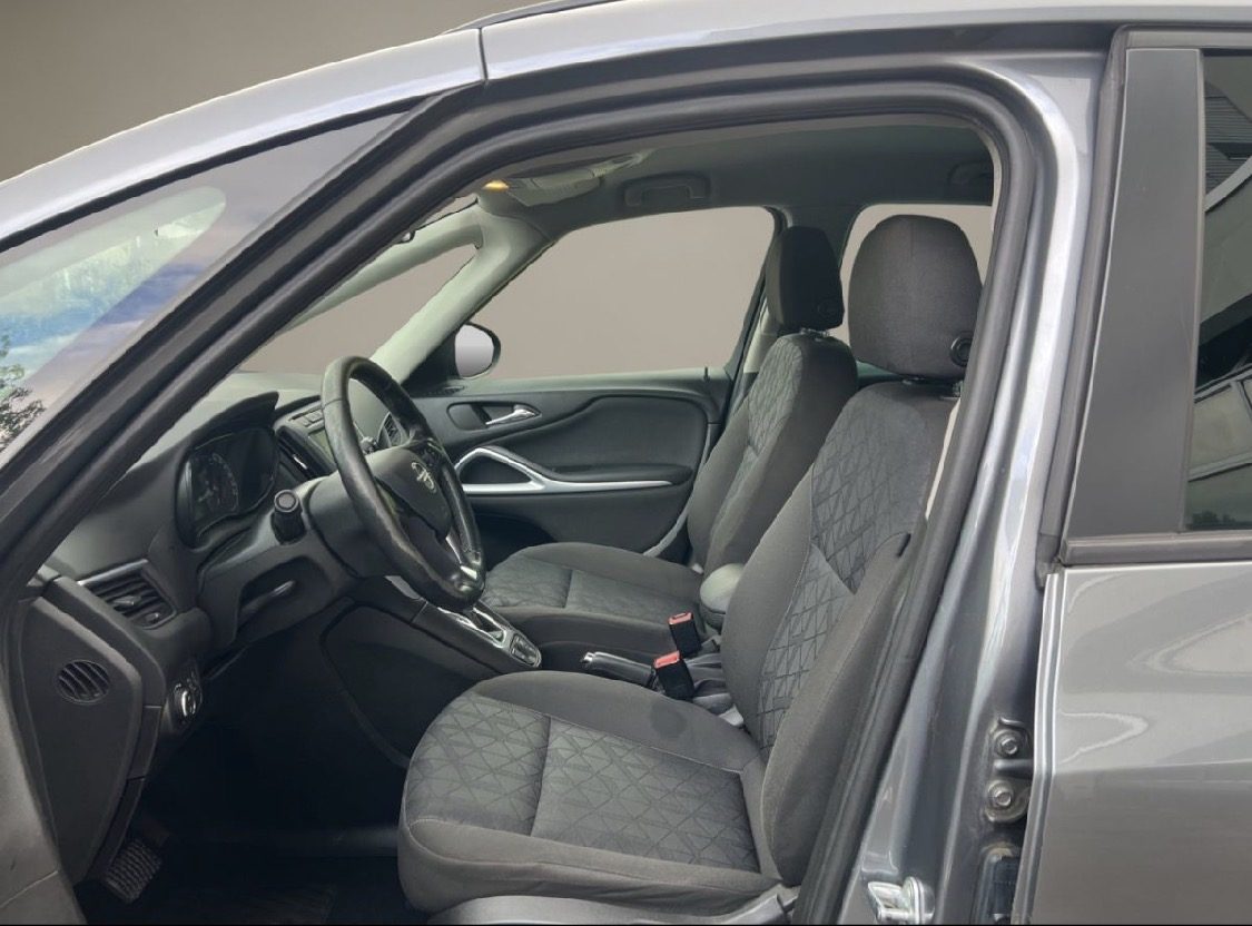 Opel Zafira 1.6 Turbo — Bild 6 von 10