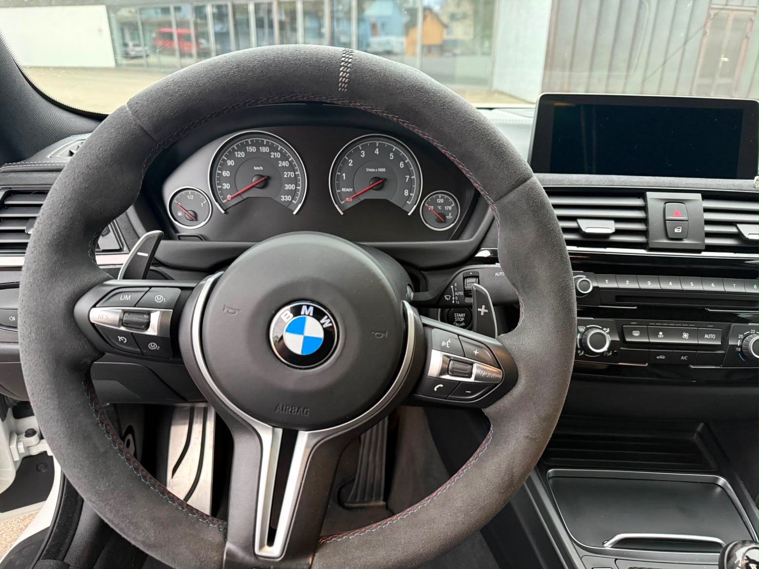BMW M4CS — Bild 10 von 12