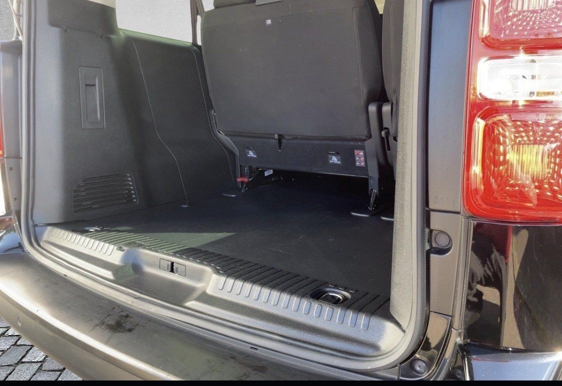 Opel Zafira Life Business Edition L — Bild 8 von 8