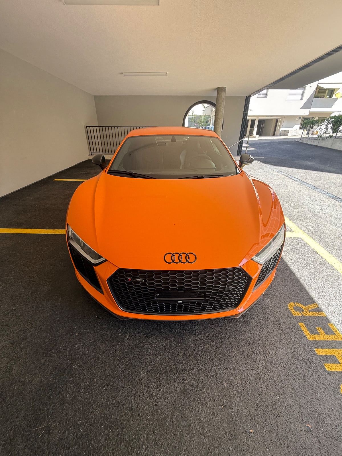 Audi R8 V10