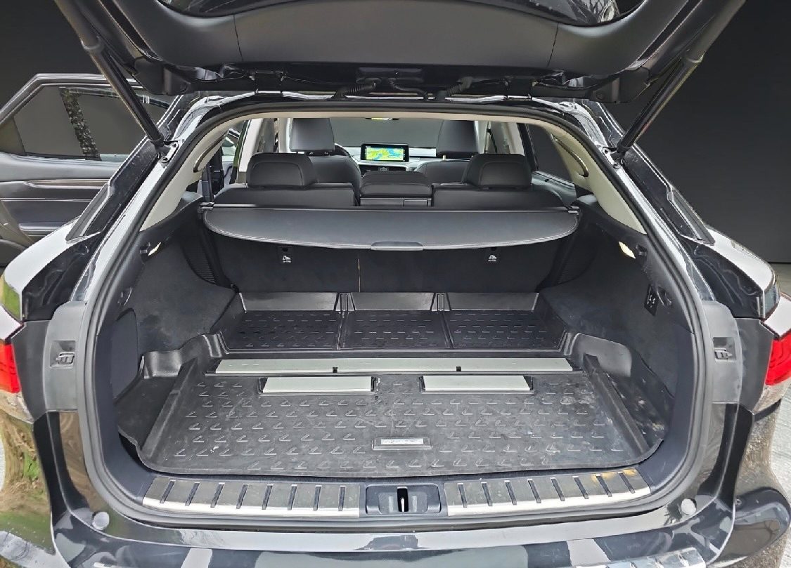 Lexus RX 450h Excellence AWD — Bild 11 von 11