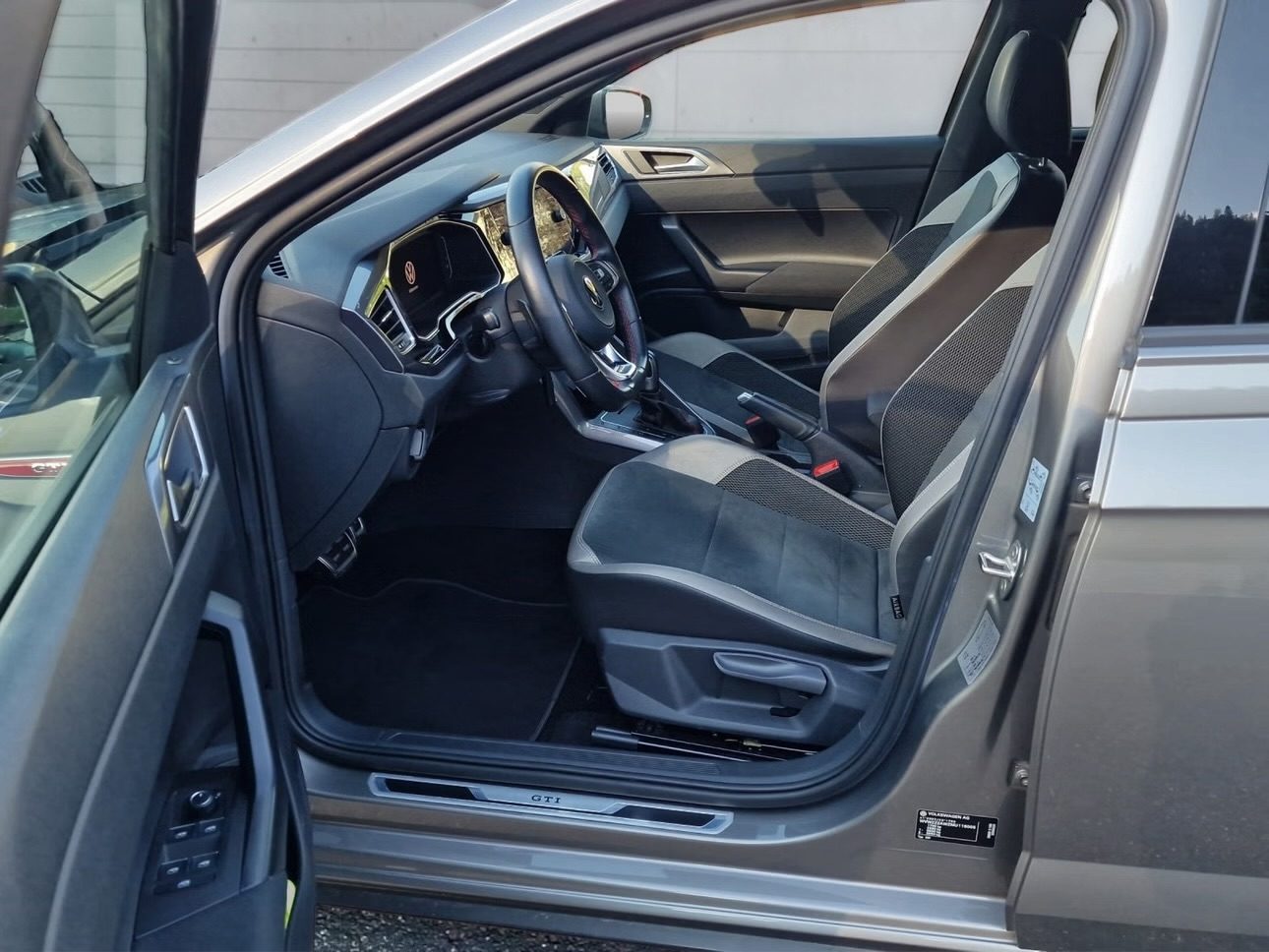 VW Polo GTI 2.0 TSI — Bild 10 von 11