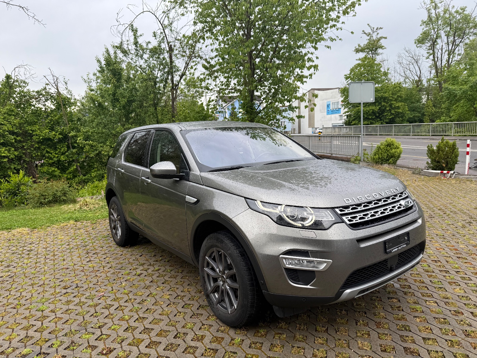 Range Rover Discovery Sport Luxury Edition — Bild 2 von 15